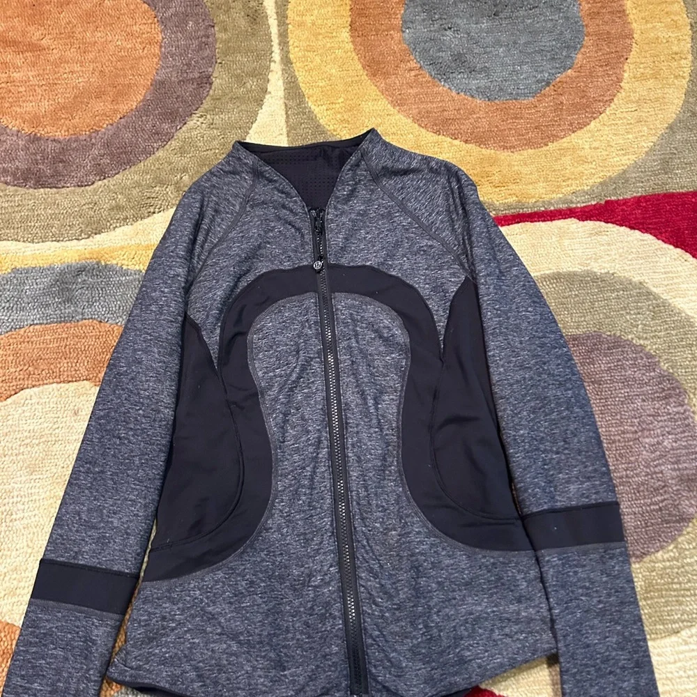 Lululemon Find Your Bliss Jacket Reversible Black Heather Grey Soul Cycle Logo 8